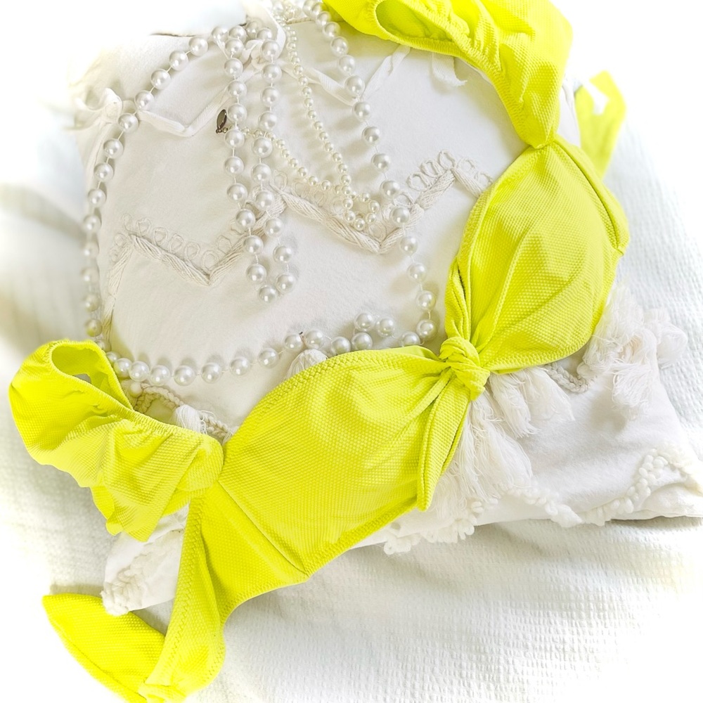 EBERJEY | M | Lola Pique Flutter Off Shoulder Bikini Top Electric Lime Green NWT